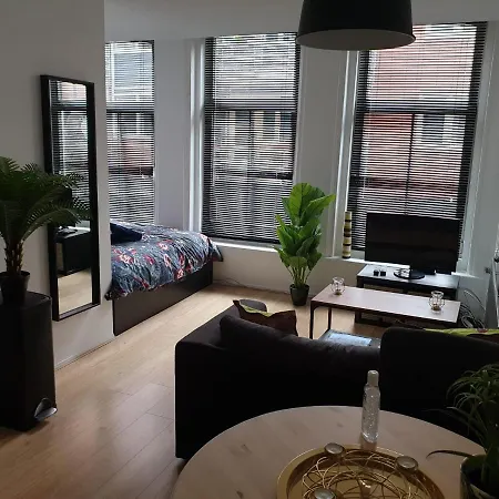 Recharge Hostel Rotterdam