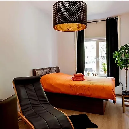 Hostel Recharge Rotterdam