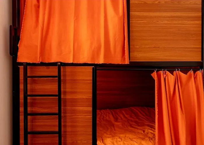 Hostal Recharge Róterdam